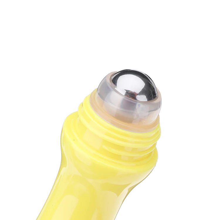 CERAMIDES DEEP-MOISTURE Barrier-Boosting Eye Roller with Moisturizing Hyaluronic Acid & Ceramides 15 ml